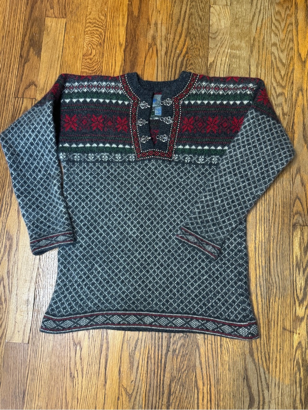 VINTAGE Squaw Valley 100% Wool Sweater - Picture 2 of 16